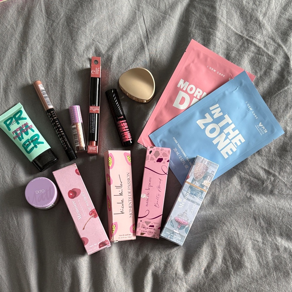 Assorted Beauty, Skincare Set, hair clip and eau de parfum x 4 10ml